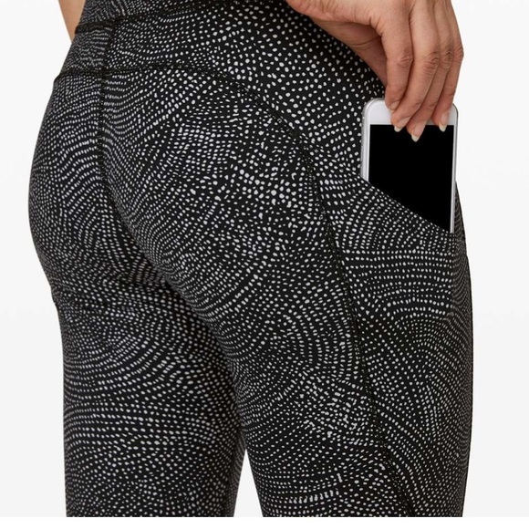 *SOLD* Lululemon Fast and Free Tight *Nulux* - Picture 5 of 11